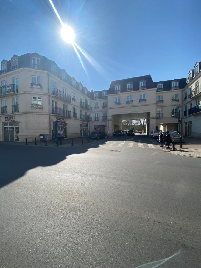 Le Retro Chic - T2 Haut Standing Au Coeur De Corbeil - 48 M2 Apartment Exterior foto